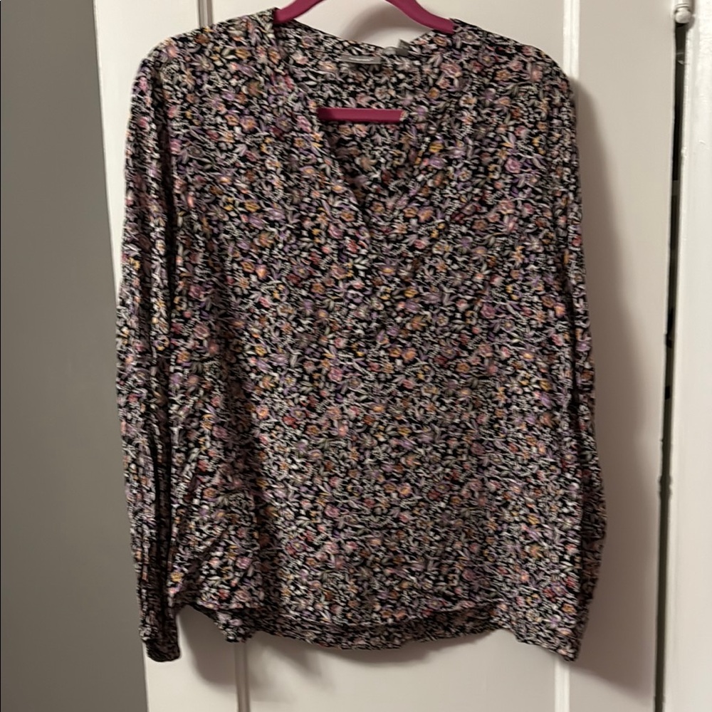 Cute Black Floral Blouse with V-Neck and Full Sleeves